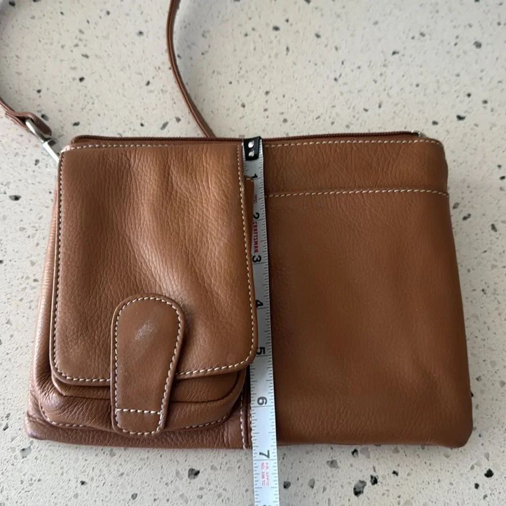 Tignanello Genuine Brown Leather Crossbody Travel Casual Shoulder Bag Versatile - Picture 7 of 13